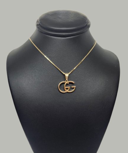 Gucci Gold GG Pendant Necklace – Iconic Luxury Design